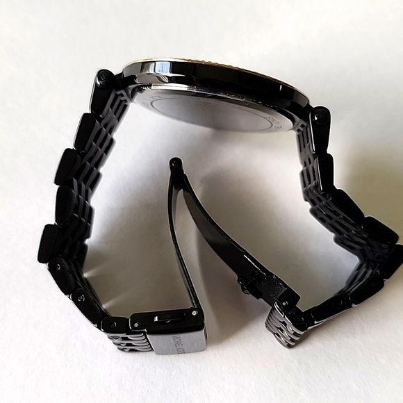 Michael Kors Watch - Picture 6 of 7